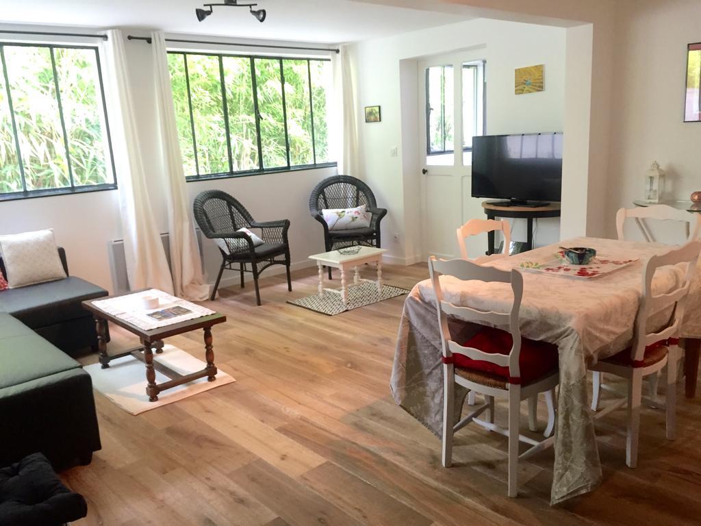 Loire Valley Medieval Getaway Rochecorbon Exterior foto